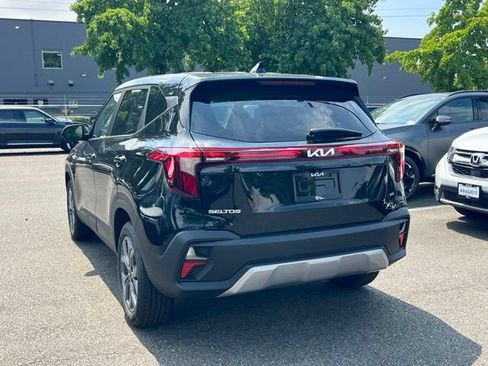 Used 2026 Kia Seltos LX AWD/4WD image 9