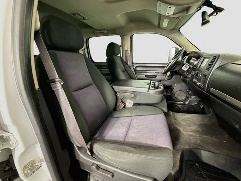 Used 2013 Chevrolet Silverado 2500 LT w/ Interior Plus Package AWD/4WD image 23