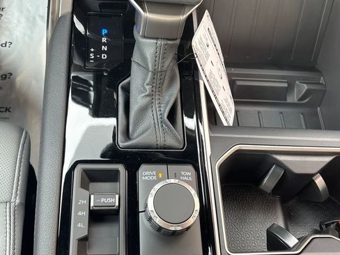 New 2026 Toyota Tundra Limited AWD/4WD image 15