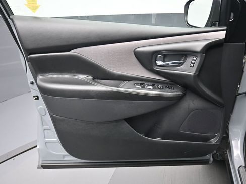 Used 2022 Nissan Murano SL w/ Cargo Package image 9