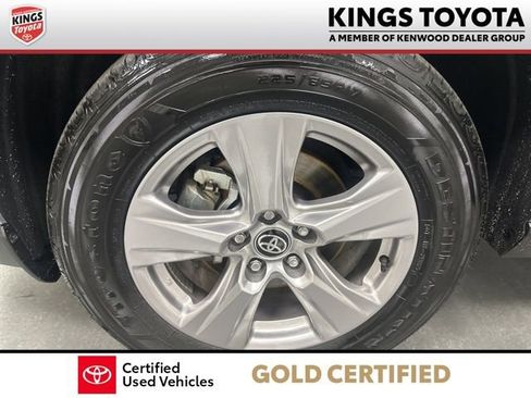 Used 2025 Toyota RAV4 XLE image 26