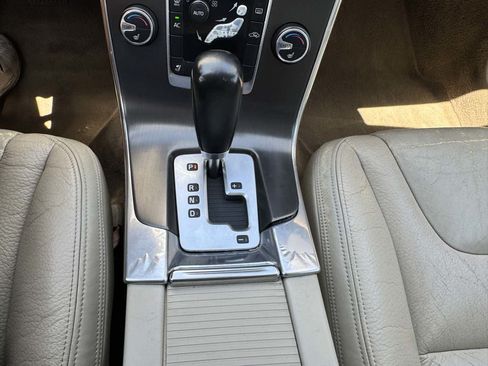 Used 2012 Volvo S60 T5 w/ Climate Pkg FWD image 46