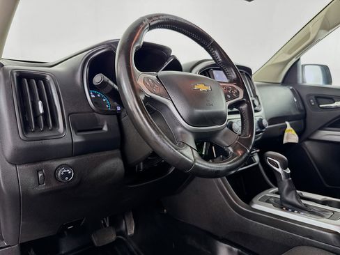 Used 2022 Chevrolet Colorado LT w/ Fleet Safety Package image 21