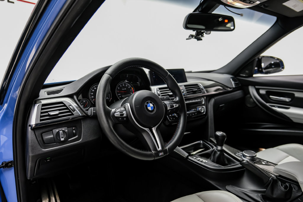 Used 2018 BMW M3 RWD image 5