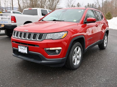 Used 2021 Jeep Compass Latitude w/ Convenience Group image 3