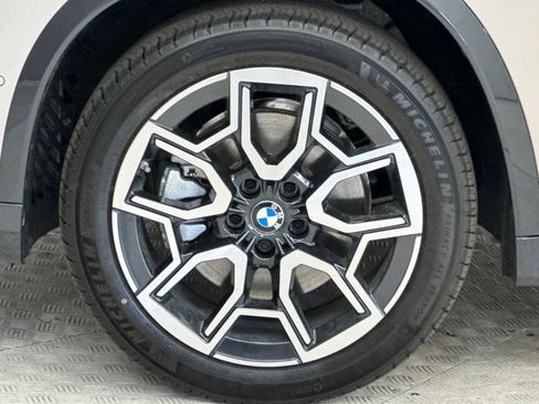 New 2026 BMW X1 xDrive28i w/ Technology Package AWD/4WD image 11
