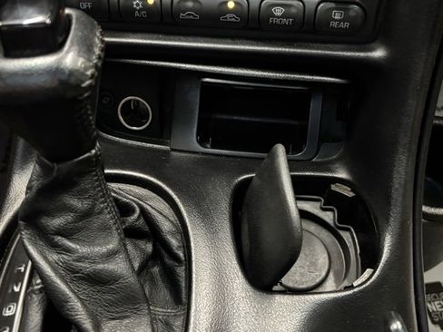 Used 1998 Chevrolet Corvette Coupe w/ Memory Pkg image 22