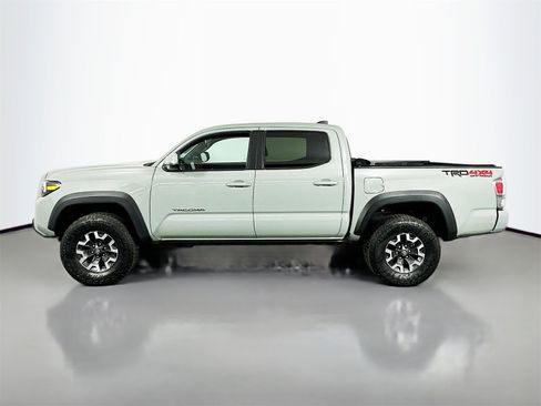 Used 2023 Toyota Tacoma TRD Off-Road image 4