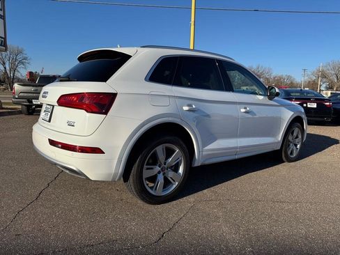 Used 2018 Audi Q5 2.0T Premium Plus w/ Premium Plus Package image 4