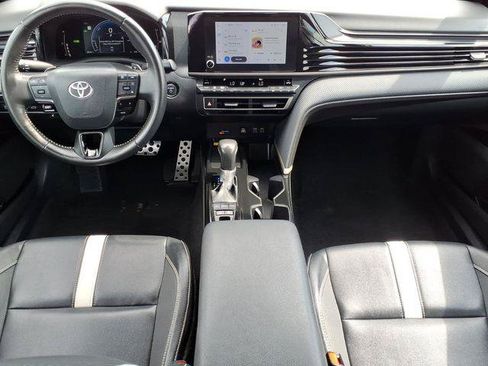 Certified 2025 Toyota Camry SE FWD image 18