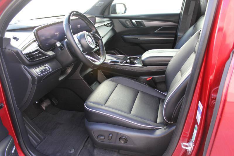 Used 2025 Buick Enclave Sport Touring w/ Super Cruise Package AWD/4WD image 10
