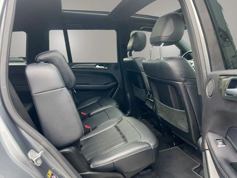 Used 2018 Mercedes-Benz GLS 450 4MATIC image 31
