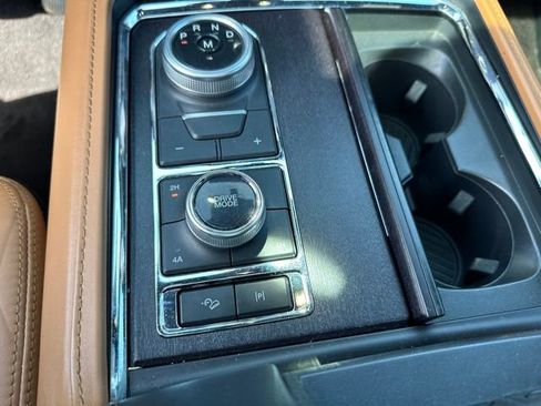 Used 2022 Ford Expedition Max Platinum AWD/4WD image 28