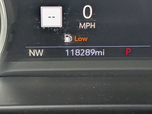 Used 2021 Chevrolet Tahoe High Country w/ Premium Package RWD image 21