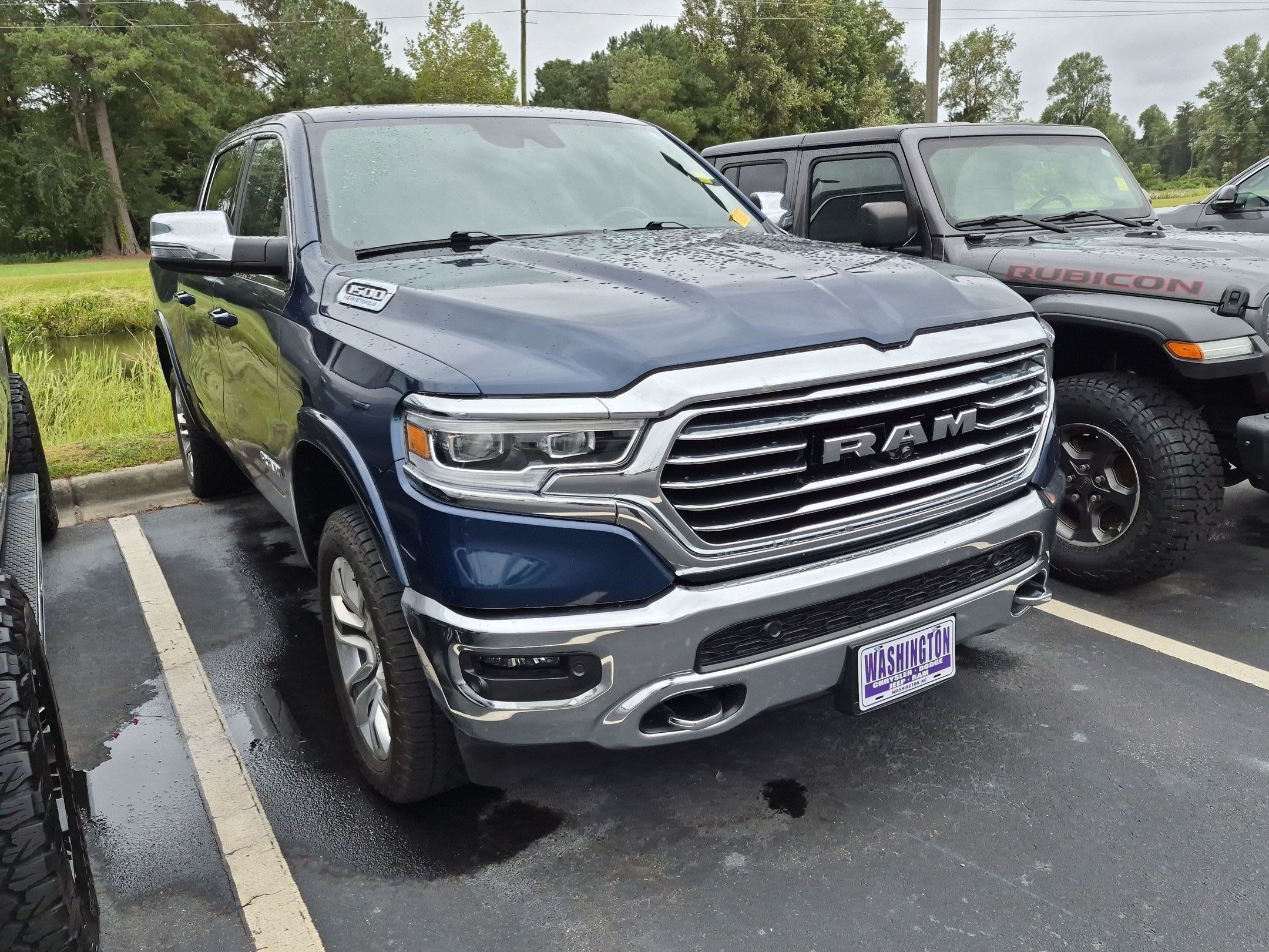 Used 2024 RAM 1500 Limited AWD/4WD image 3