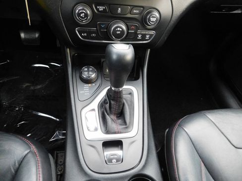 Used 2014 Jeep Cherokee Trailhawk w/ Leather Interior Group image 19