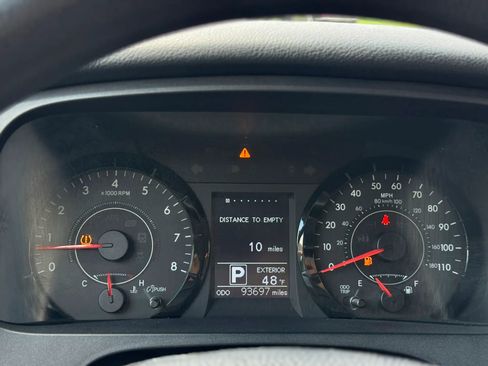 Used 2015 Toyota Sienna L FWD image 19