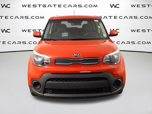 Used 2019 Kia Soul FWD image 2