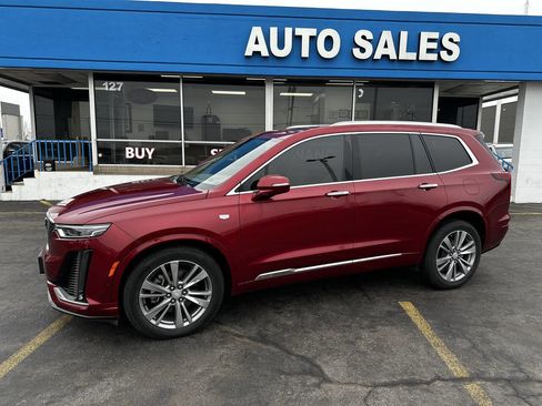 Used 2020 Cadillac XT6 Premium Luxury w/ Platinum Package image 2