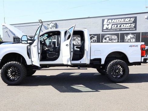 Used 2023 Ford F350 Platinum AWD/4WD image 37