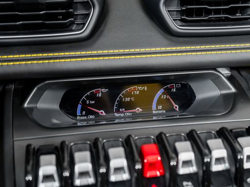 Used 2016 Lamborghini Huracan LP 610-4 image 40