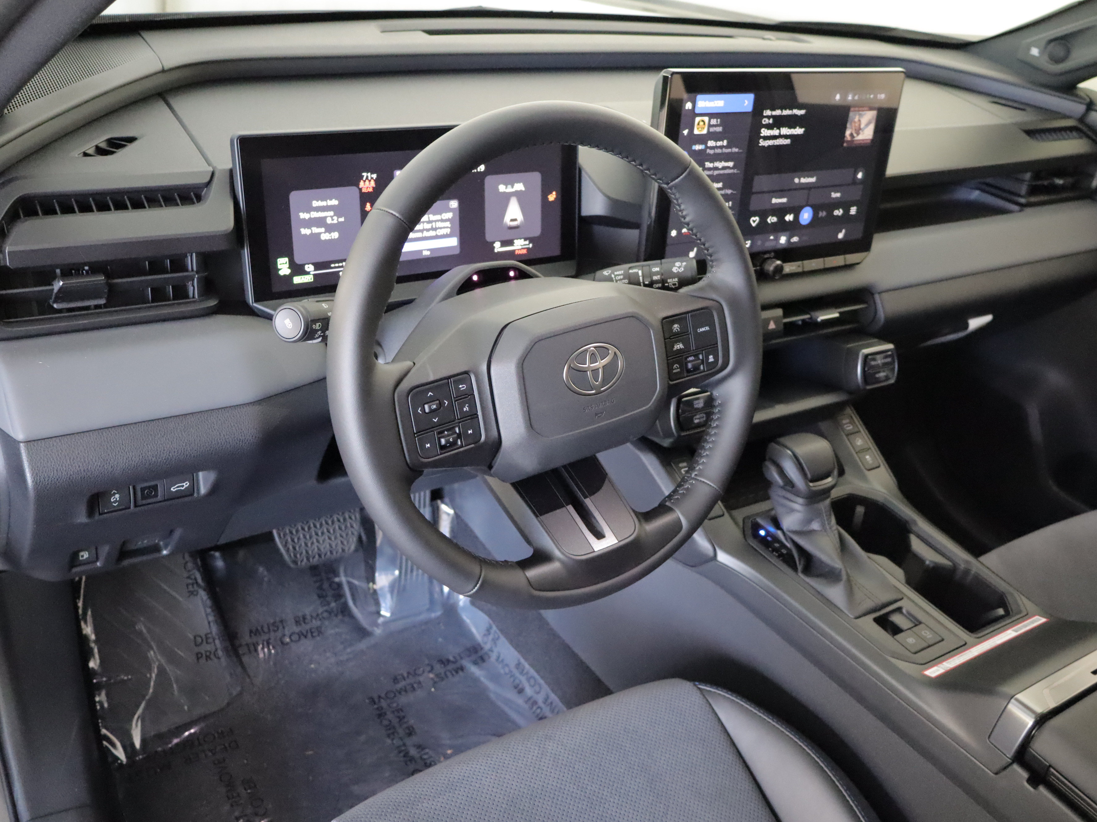 Used 2026 Toyota RAV4 XSE w/ Weather Package AWD/4WD image 11