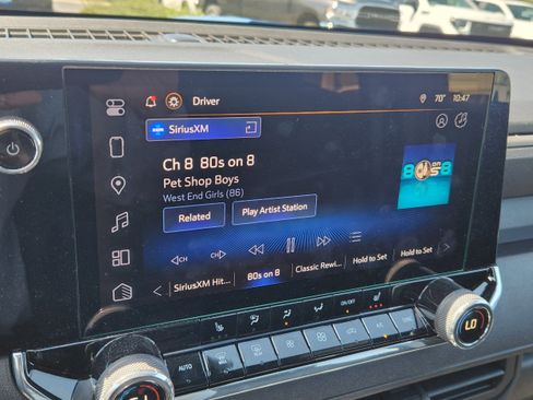 Used 2025 Chevrolet Colorado Trail Boss AWD/4WD image 19