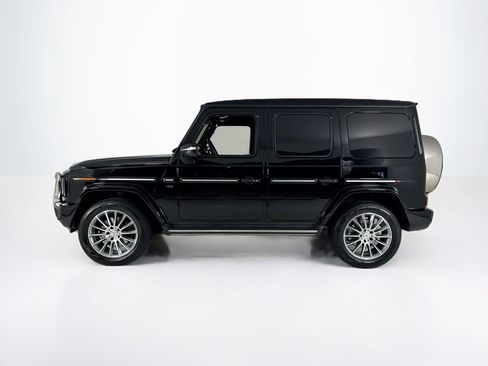 Used 2023 Mercedes-Benz G 550 image 2
