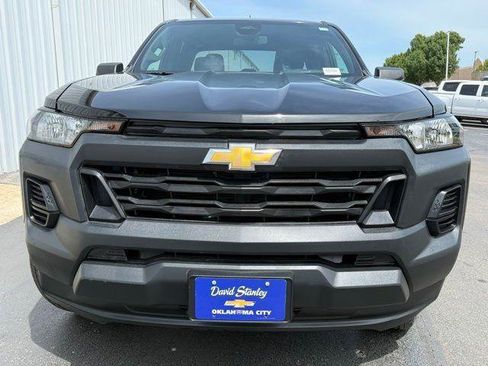 Used 2023 Chevrolet Colorado W/T RWD image 11
