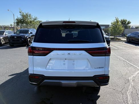 Used 2024 Lexus LX 600 4WD w/ Luxury Package image 6