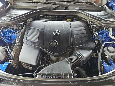 Used 2024 Mercedes-Benz GLC 300 4MATIC image 32