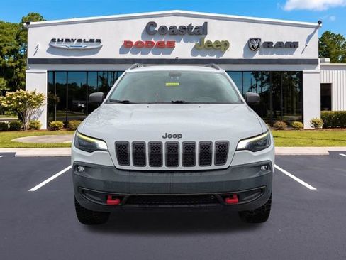 Used 2019 Jeep Cherokee Trailhawk AWD/4WD image 8