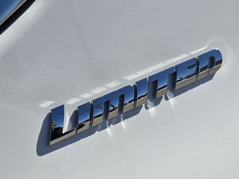 Used 2024 Toyota Tundra Limited image 36