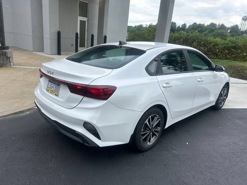 Certified 2023 Kia Forte LXS FWD image 6