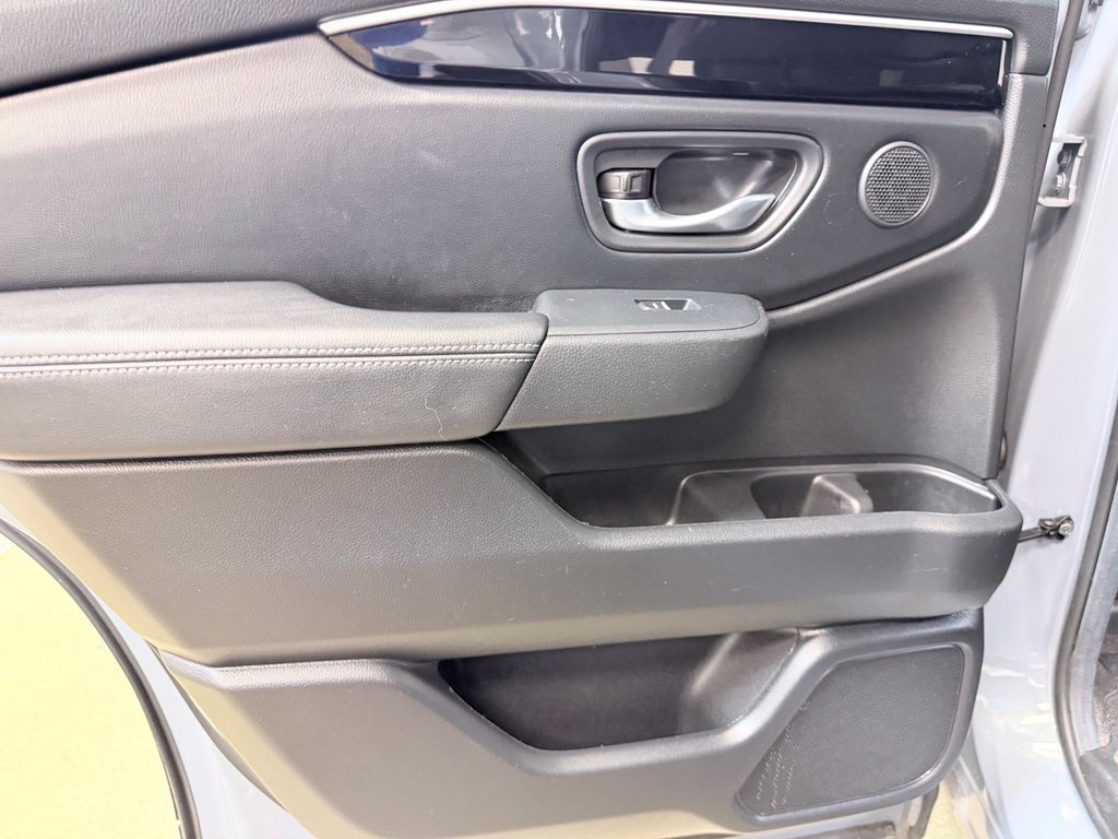 Used 2025 Honda Pilot Touring image 18