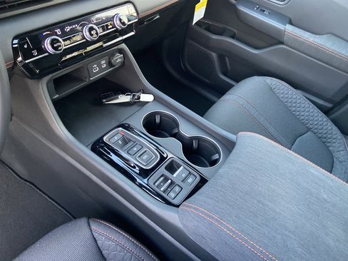 New 2025 Honda Pilot Sport image 29