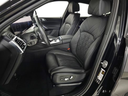 Used 2026 BMW X6 xDrive40i AWD/4WD image 17