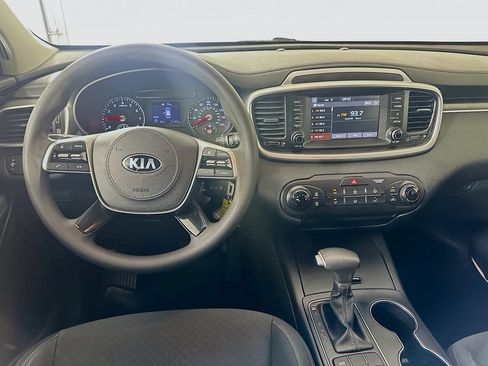 Used 2020 Kia Sorento LX FWD image 21