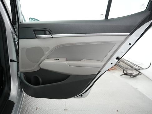 Used 2019 Hyundai Elantra SEL FWD image 34