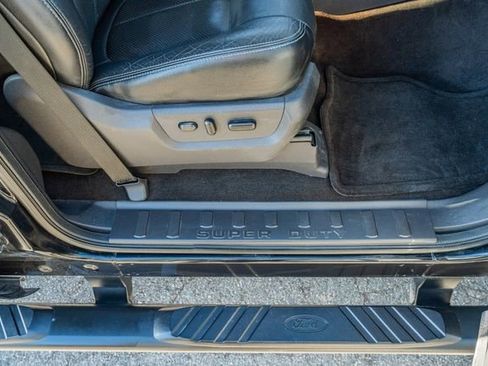 Used 2013 Ford F250 Lariat w/ Lariat Ultimate Pkg image 44