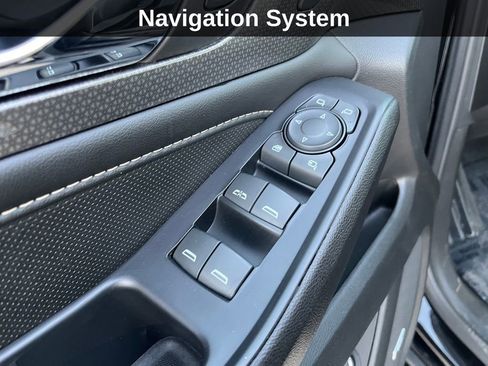 Used 2022 Chevrolet Traverse Premier w/ Redline Edition image 15