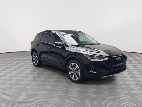 Certified 2024 Ford Escape Platinum image 34