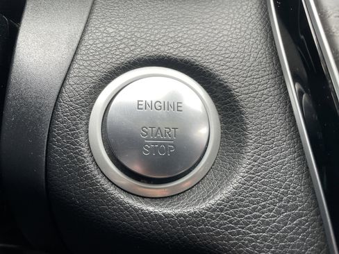 Used 2016 Mercedes-Benz C 300 4MATIC Sedan image 54