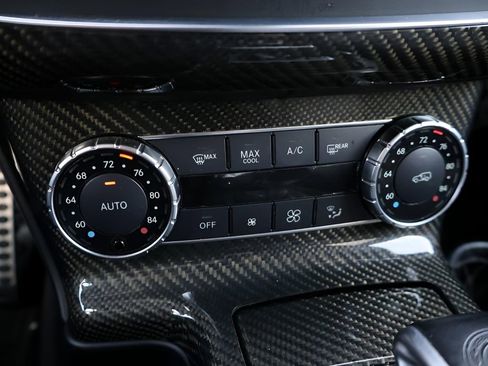 Used 2017 Mercedes-Benz G 63 AMG 4MATIC image 27