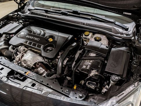 Used 2016 Buick Cascada Premium image 31