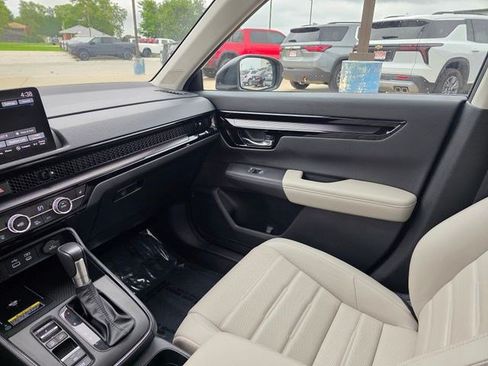 Used 2025 Honda CR-V EX-L image 34