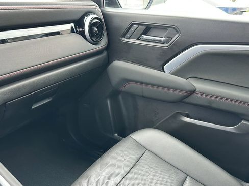 Used 2023 Chevrolet Colorado Z71 w/ Z71 Convenience Package 2 image 16