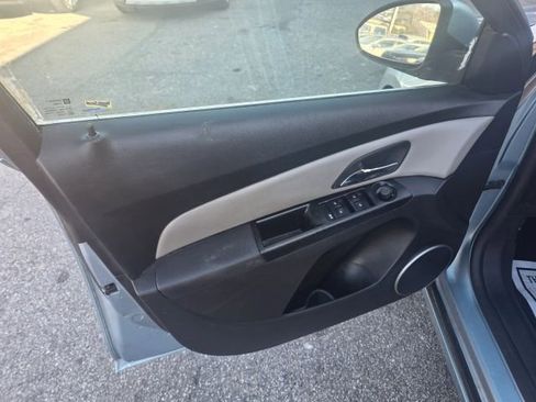 Used 2011 Chevrolet Cruze Eco image 8