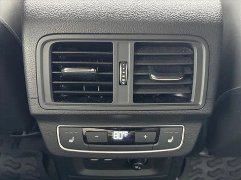 Used 2021 Audi SQ5 Prestige w/ Prestige Package image 18