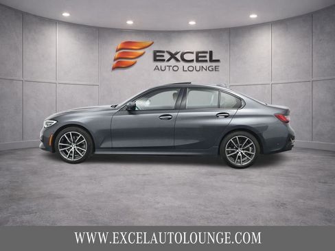 Used 2022 BMW 330i xDrive Sedan w/ Driving Assistance Package AWD/4WD image 3